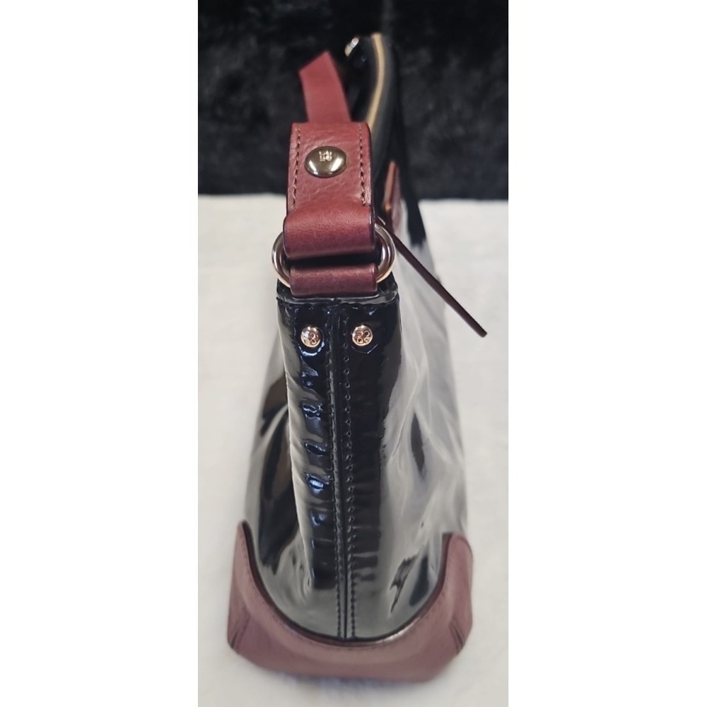 KATE SPADE GLOSSY PATENT LEATHER Med. BAG PURSE Black with Reddish Brown Corners - Picture 4 of 9